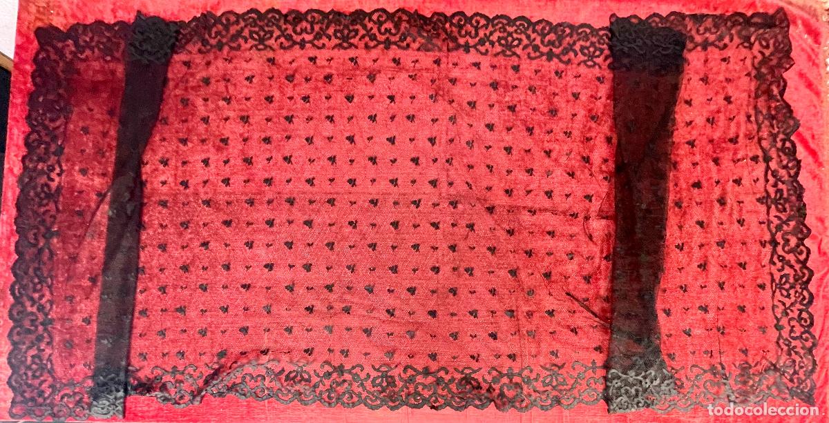 Antig&uuml;edades: MANTILLA RECTANGULAR. BORDADA A MANO. ESPA&Ntilde;A. SIGLO XIX - Foto 2