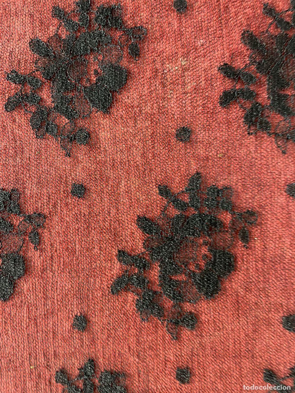 Antig&uuml;edades: MANTILLA RECTANGULAR DE TUL. BORDADA A MANO. ESPA&Ntilde;A. SIGLO XIX - Foto 6