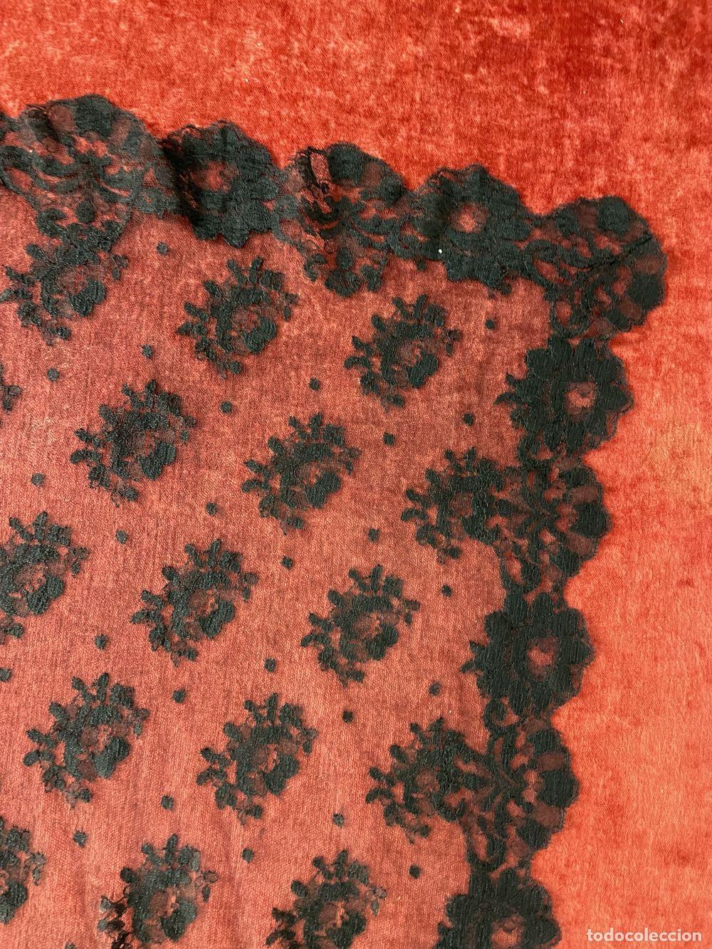 Antig&uuml;edades: MANTILLA RECTANGULAR DE TUL. BORDADA A MANO. ESPA&Ntilde;A. SIGLO XIX - Foto 15