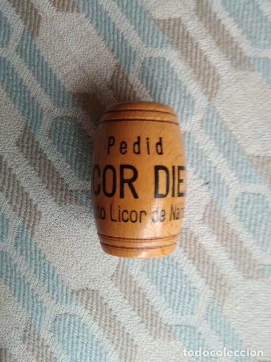 Antig&uuml;edades: ANTIGUO PALILLERO DE MADERA PEDID LICOR DIEZ EXQUISITO LICOR DE NARANJA