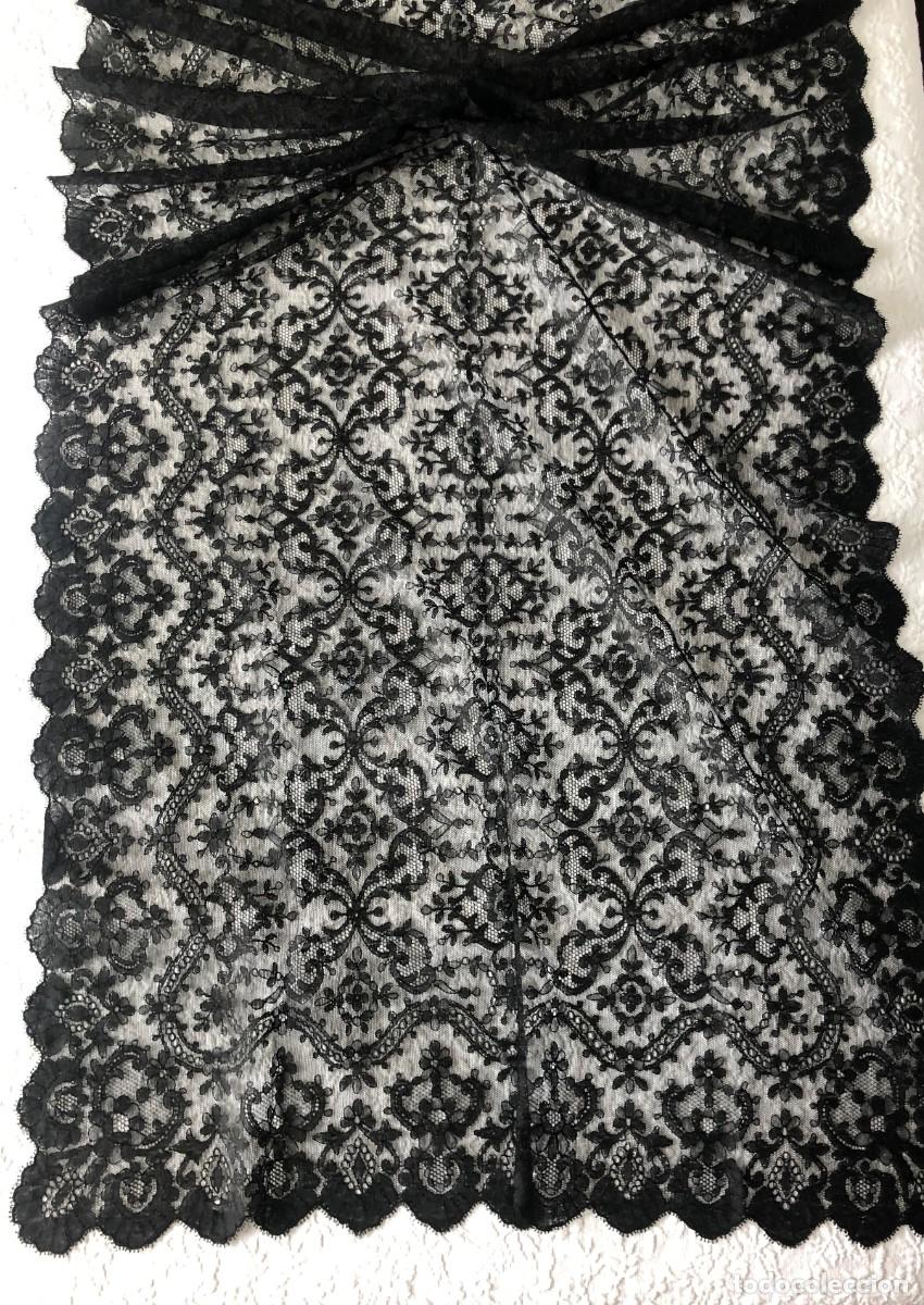 Antig&uuml;edades: MANTILLA ESPA&Ntilde;OLA NEGRA - Foto 1