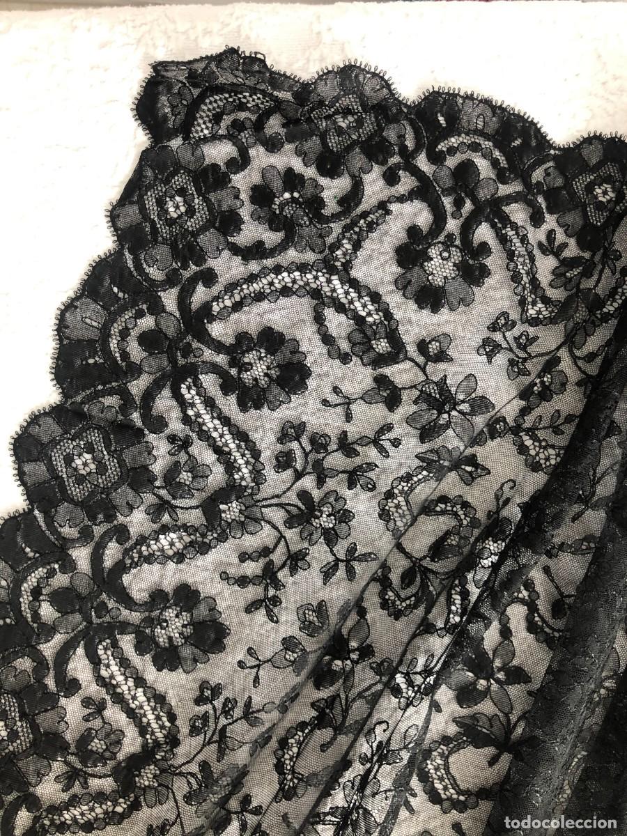 Antig&uuml;edades: MANTILLA ESPA&Ntilde;OLA NEGRA - Foto 1