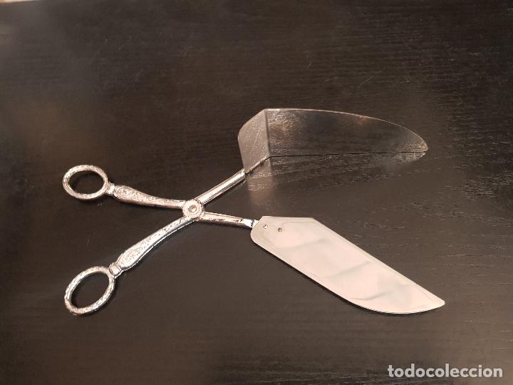 Antig&uuml;edades: TIJERA CORTA TARTA MAYELL MADE IN ENGLAND