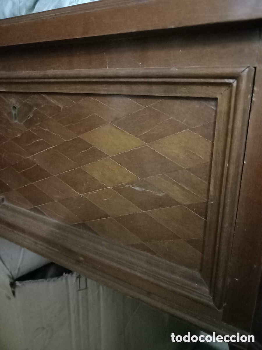 Antig&uuml;edades: Mesa de despacho con remates en marqueter&iacute;a - Foto 7