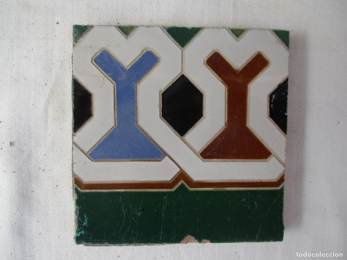 Antig&uuml;edades: Azulejo antiguo de triana - Foto 1