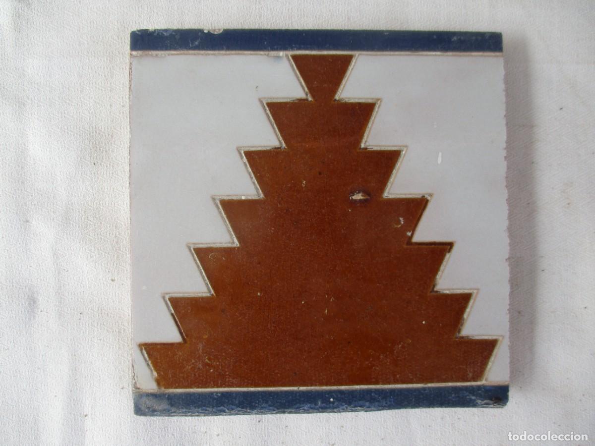 Antig&uuml;edades: Azulejo antiguo de Triana - Foto 1