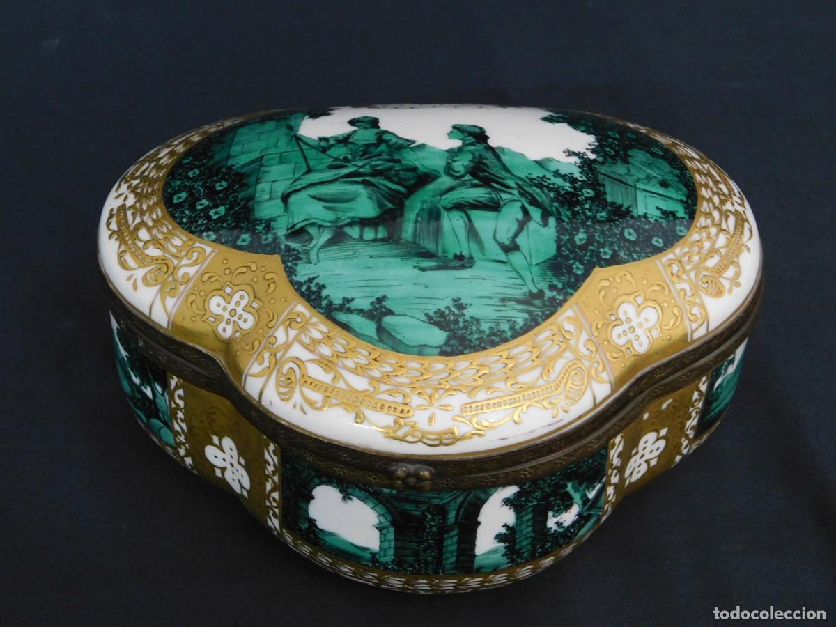 Antig&uuml;edades: Caja Porcelana - Foto 1