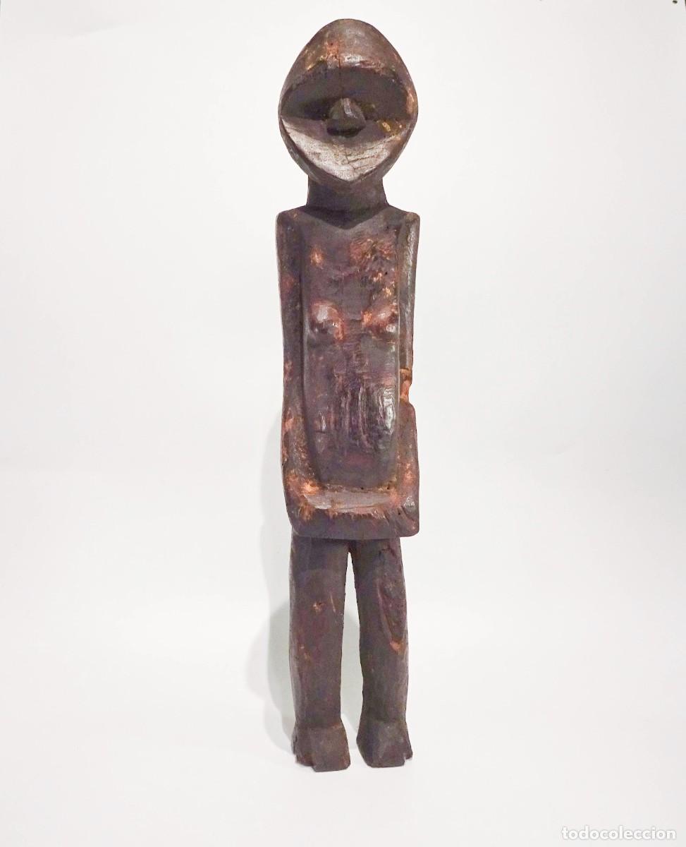 Antig&uuml;edades: Talla africana Eket en madera - Foto 11