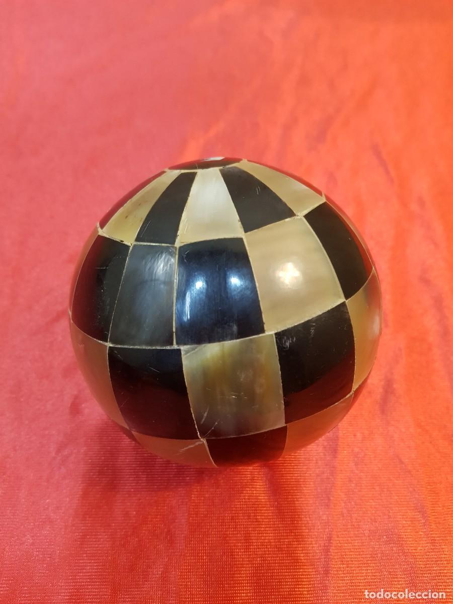 Antig&uuml;edades: -BOLAS MADERA MARQUETERIA Y NACAR - Foto 4