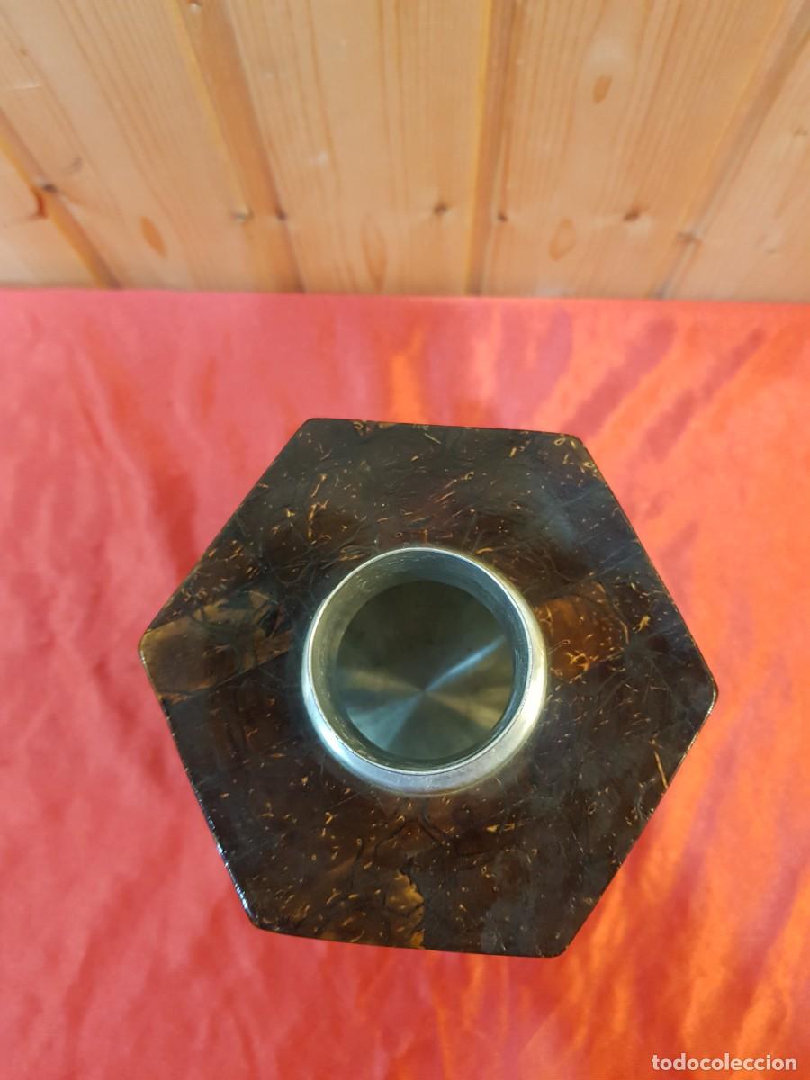 Antig&uuml;edades: BOTELLA TERMO ASIATICA MADERA Y NACAR - Foto 3