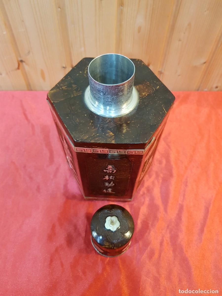 Antig&uuml;edades: BOTELLA TERMO ASIATICA MADERA Y NACAR - Foto 4