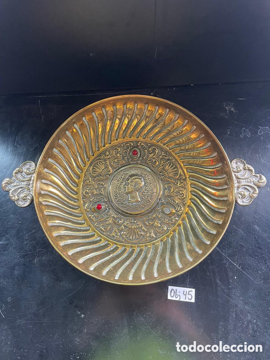 Antig&uuml;edades: Plato lat&oacute;n antiguo - Foto 1