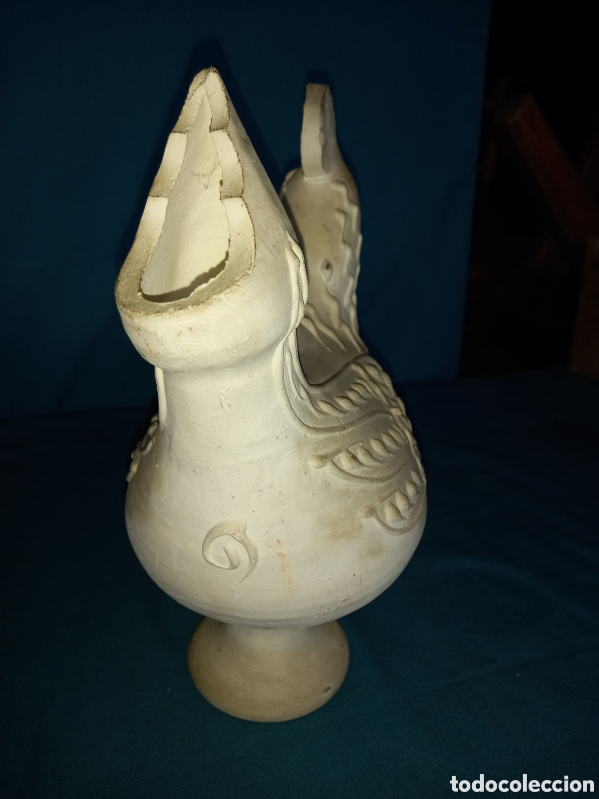 Antig&uuml;edades: Botijo &rdquo;Gallo&rdquo;, de barro blanco cocido. - Foto 4