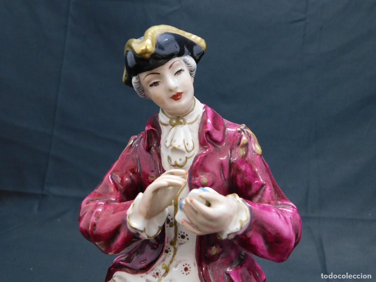 Antig&uuml;edades: Pareja de porcelanas - Foto 4
