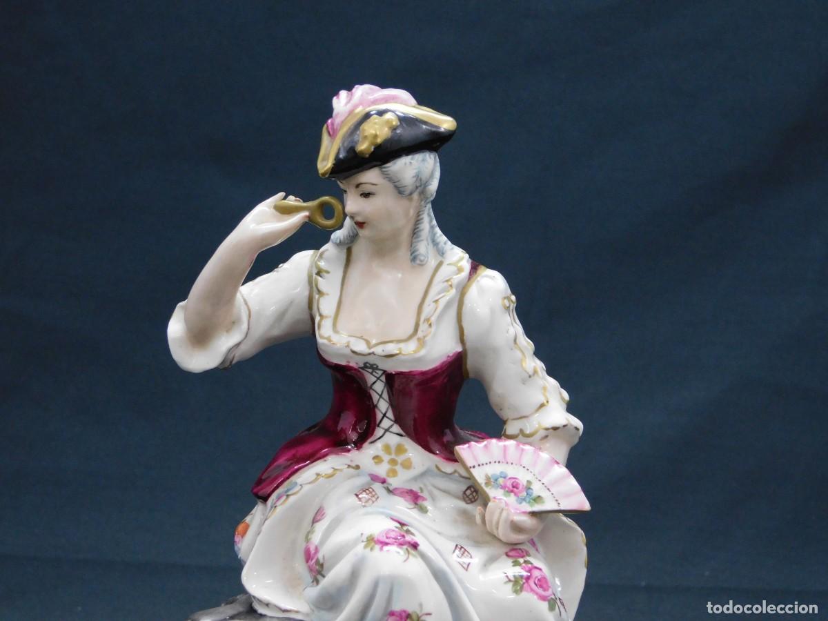 Antig&uuml;edades: Pareja de porcelanas - Foto 8