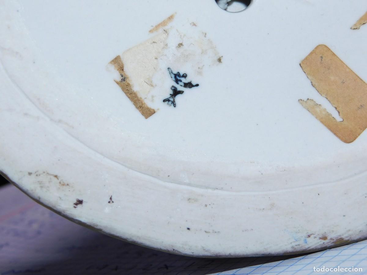 Antig&uuml;edades: Pareja de porcelanas - Foto 14
