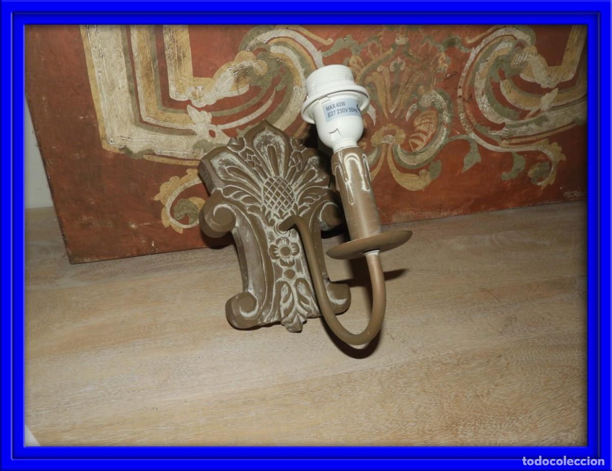 Antig&uuml;edades: APLIQUE DE PARED DE MADERA CON UNA VELA - Foto 1