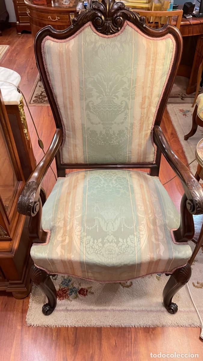 Antig&uuml;edades: Soberbio sill&oacute;n de nogal - Foto 5