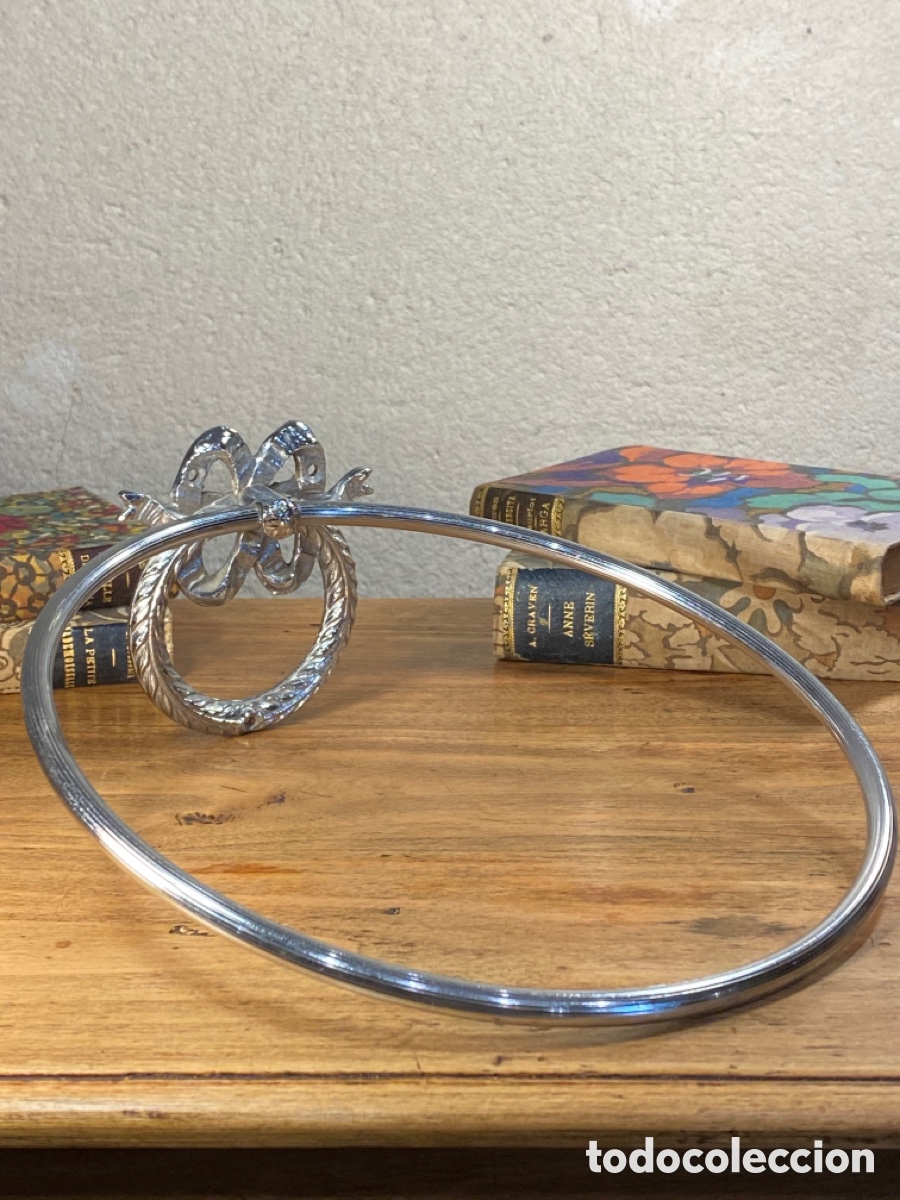 Antiguidades: Toallero Art Dec&oacute; cromado de pared, mediados s.XX. Colgador toalla percha aro.