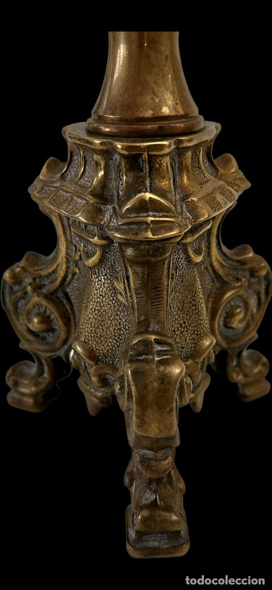 Antig&uuml;edades: CANDELABRO DE BRONCE ESTILO BARROCO - Foto 4