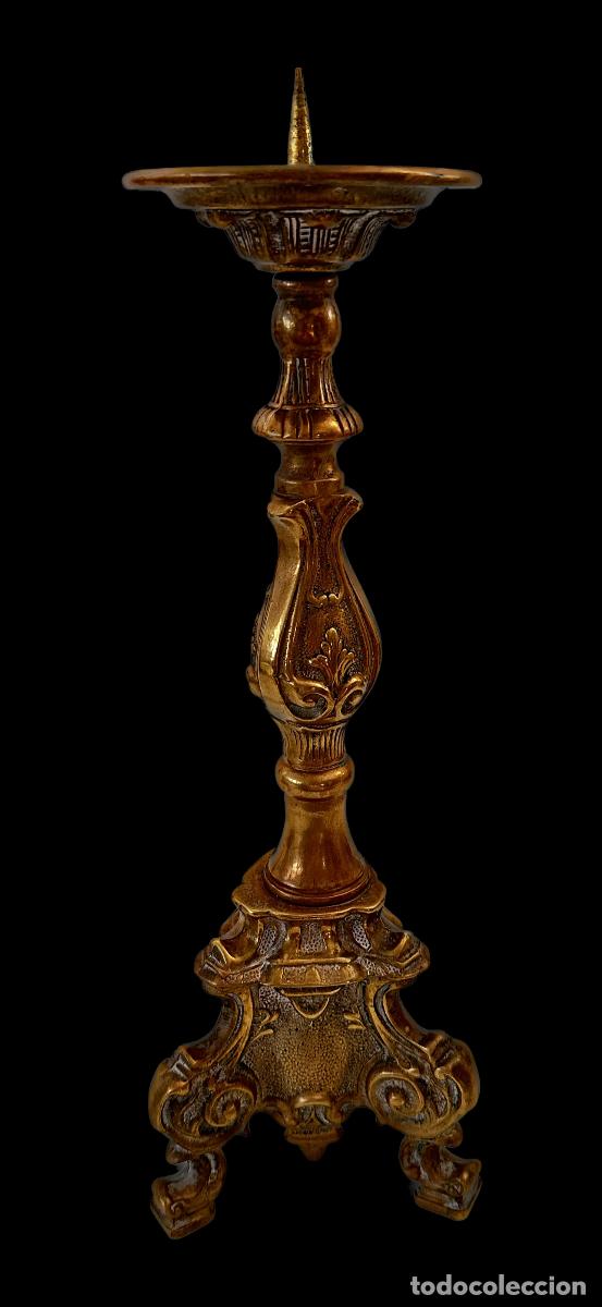 Antig&uuml;edades: CANDELABRO DE BRONCE ESTILO BARROCO - Foto 1