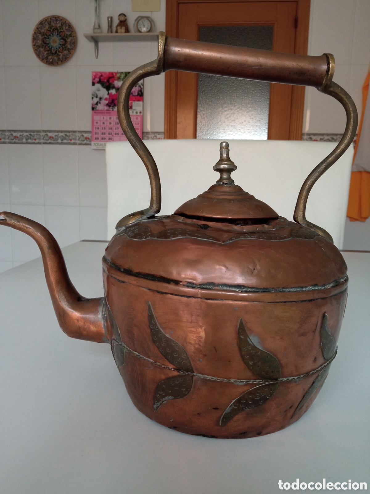 Antig&uuml;edades: Antigua tetera inglesa de cobre y bronce - Foto 3