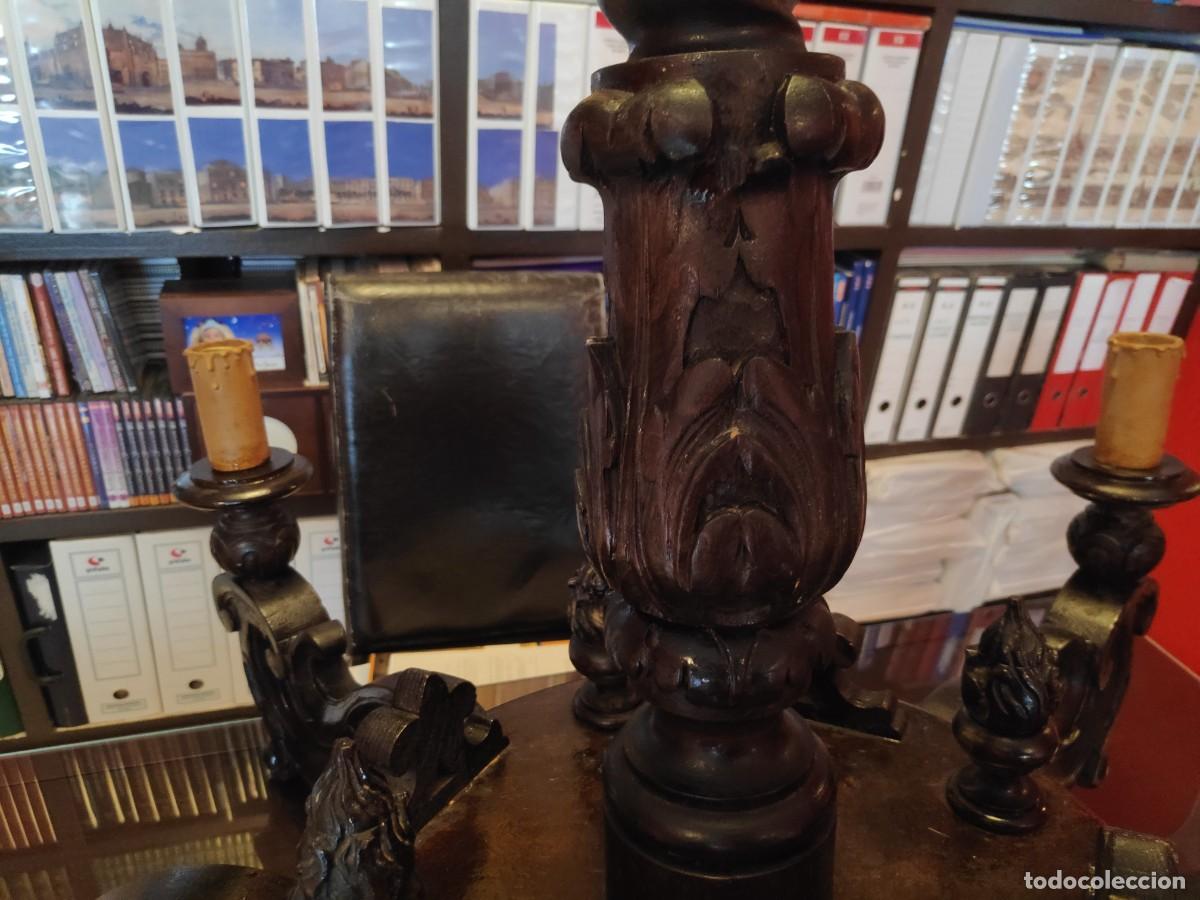 Antig&uuml;edades: Lampara de caoba tallada - Foto 5