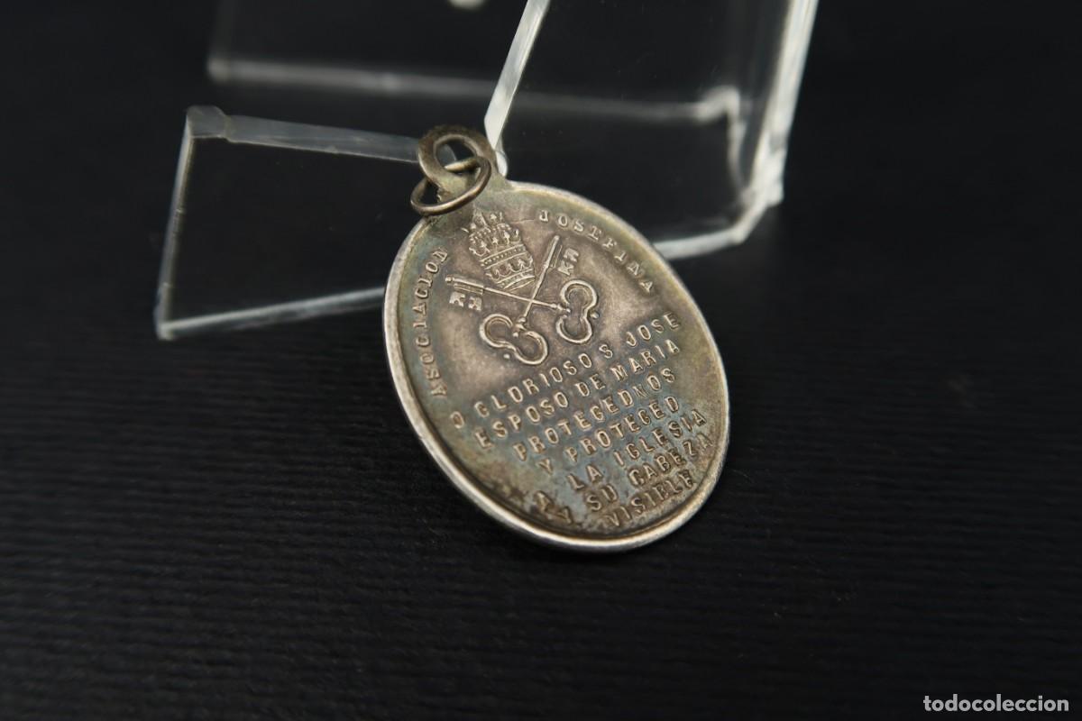 Antig&uuml;edades: Antigua Medalla Religiosa de Plata - Foto 5