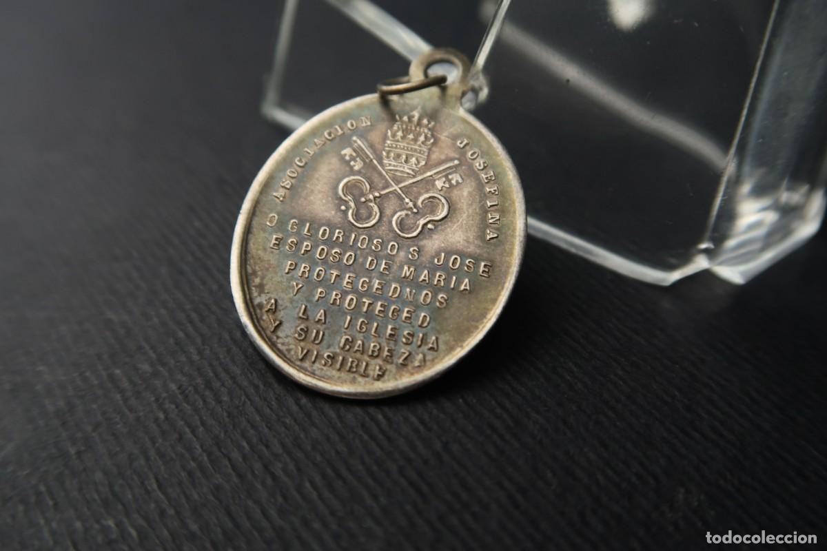 Antig&uuml;edades: Antigua Medalla Religiosa de Plata - Foto 6