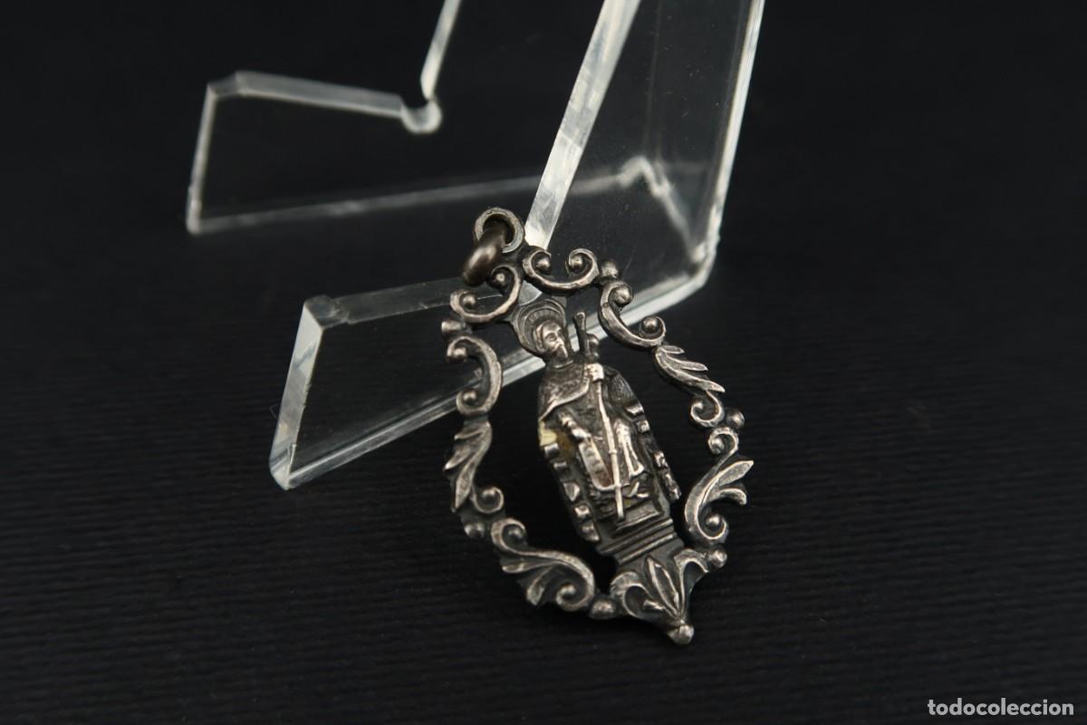 Antig&uuml;edades: Antigua Medalla Religiosa de Plata - Foto 2