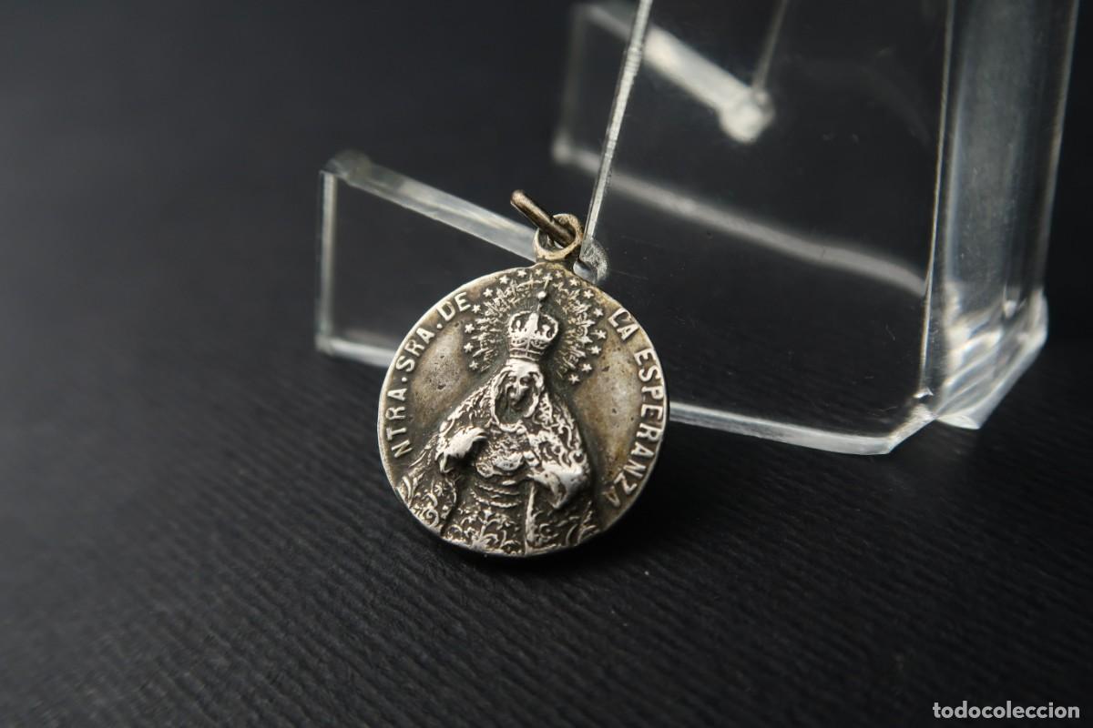 Antig&uuml;edades: Antigua Medalla Religiosa de Plata - Foto 3