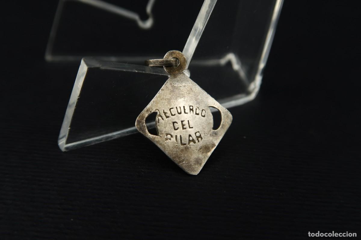 Antig&uuml;edades: Antigua Medalla Religiosa de Plata - Foto 4