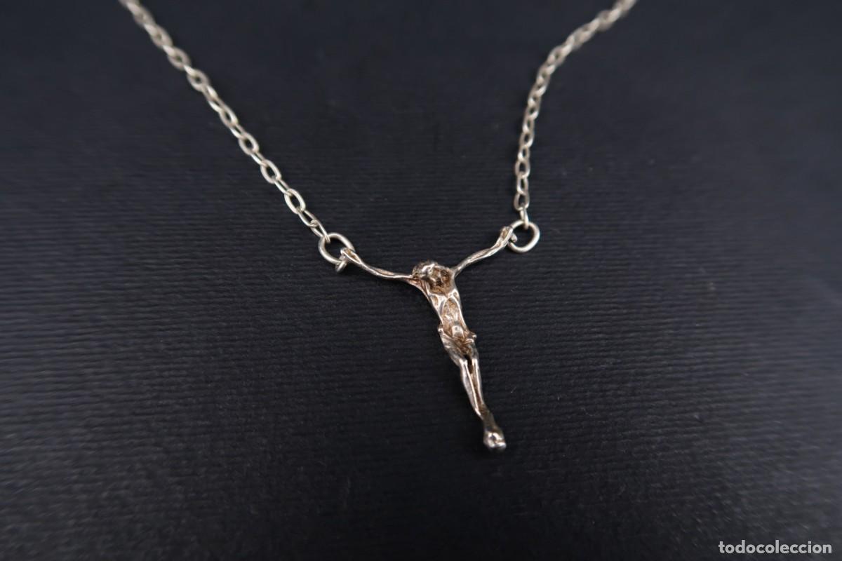 Antig&uuml;edades: Antiguo Cristo de Plata con cadena - Foto 3