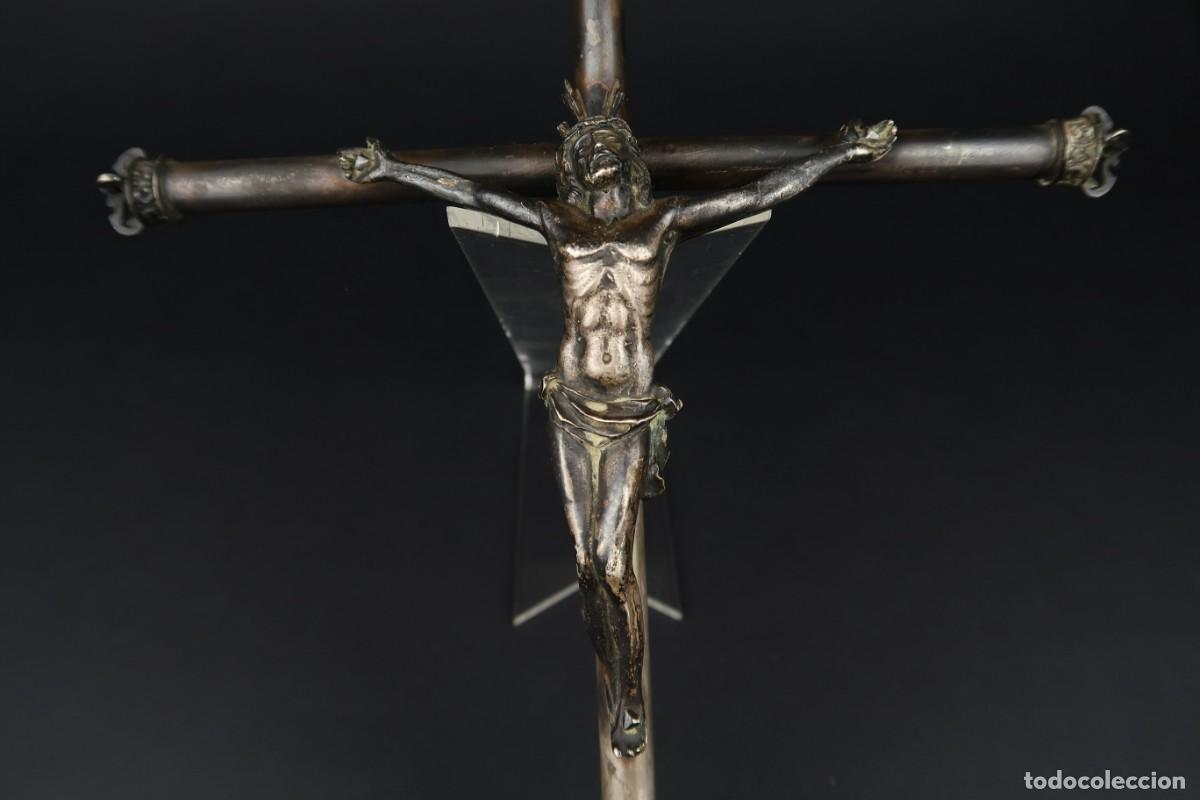 Antig&uuml;edades: Antiguo Crucifijo de Plata - Foto 3