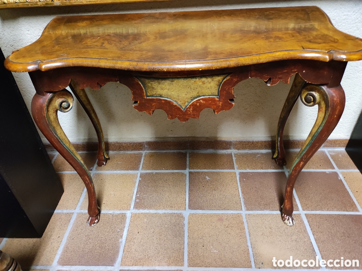 Antig&uuml;edades: Consola pintada y marqueter&iacute;a - Foto 1