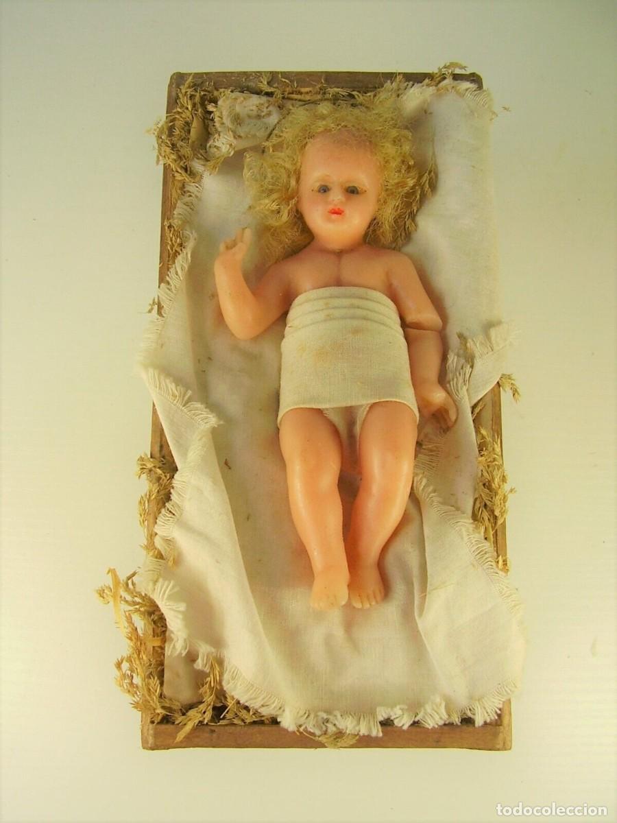 Antig&uuml;edades: Ni&ntilde;o Jes&uacute;s en cera. 1900 - Foto 1