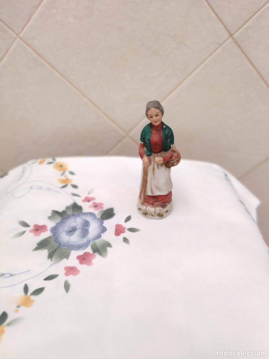 Antig&uuml;edades: Figura de Porcelana - Foto 2