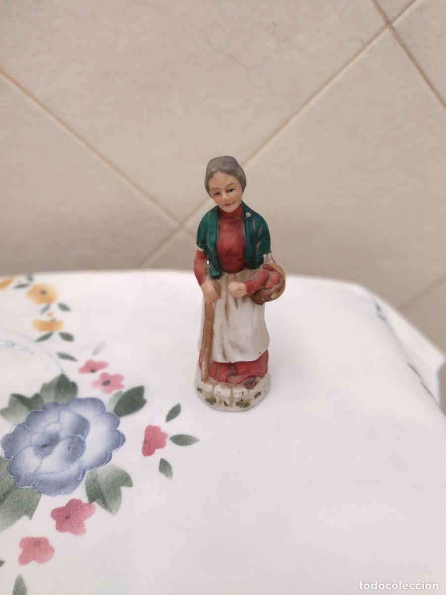 Antig&uuml;edades: Figura de Porcelana - Foto 1