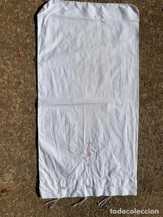 Antig&uuml;edades: Preciosa funda de almohada de algodon. Mide unos 75x40cms - Foto 2