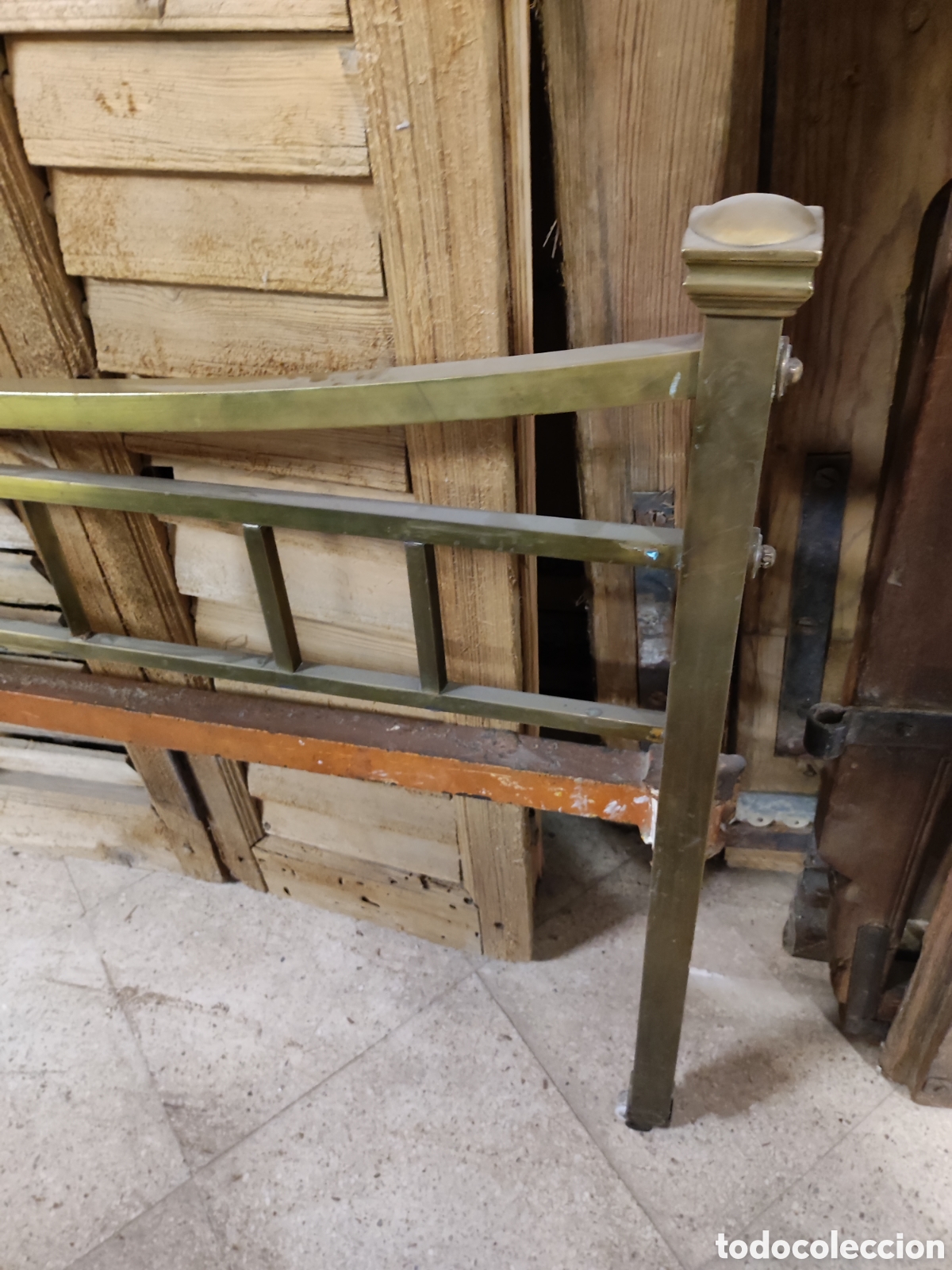 Antig&uuml;edades: Cabecero cama lat&oacute;n - Foto 2