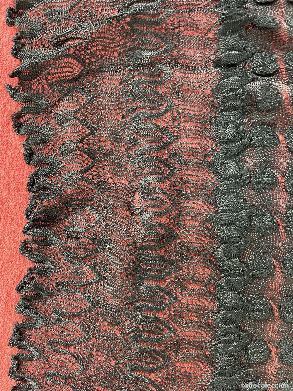 Antig&uuml;edades: MANTILLA RECTANGULAR. BORDADO SEMIMANUAL. ESPA&Ntilde;A. SIGLO XIX - Foto 19