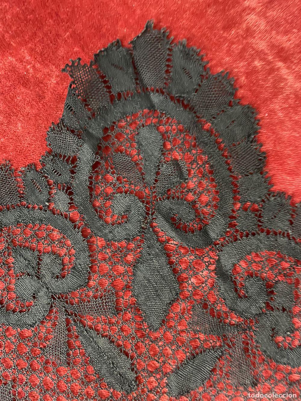Antig&uuml;edades: MANTILLA RECTANGULAR. BORDADA A MANO. ESPA&Ntilde;A. SIGLO XIX - Foto 17