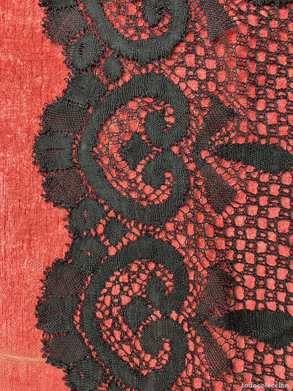 Antig&uuml;edades: MANTILLA RECTANGULAR. BORDADA A MANO. ESPA&Ntilde;A. SIGLO XIX - Foto 29