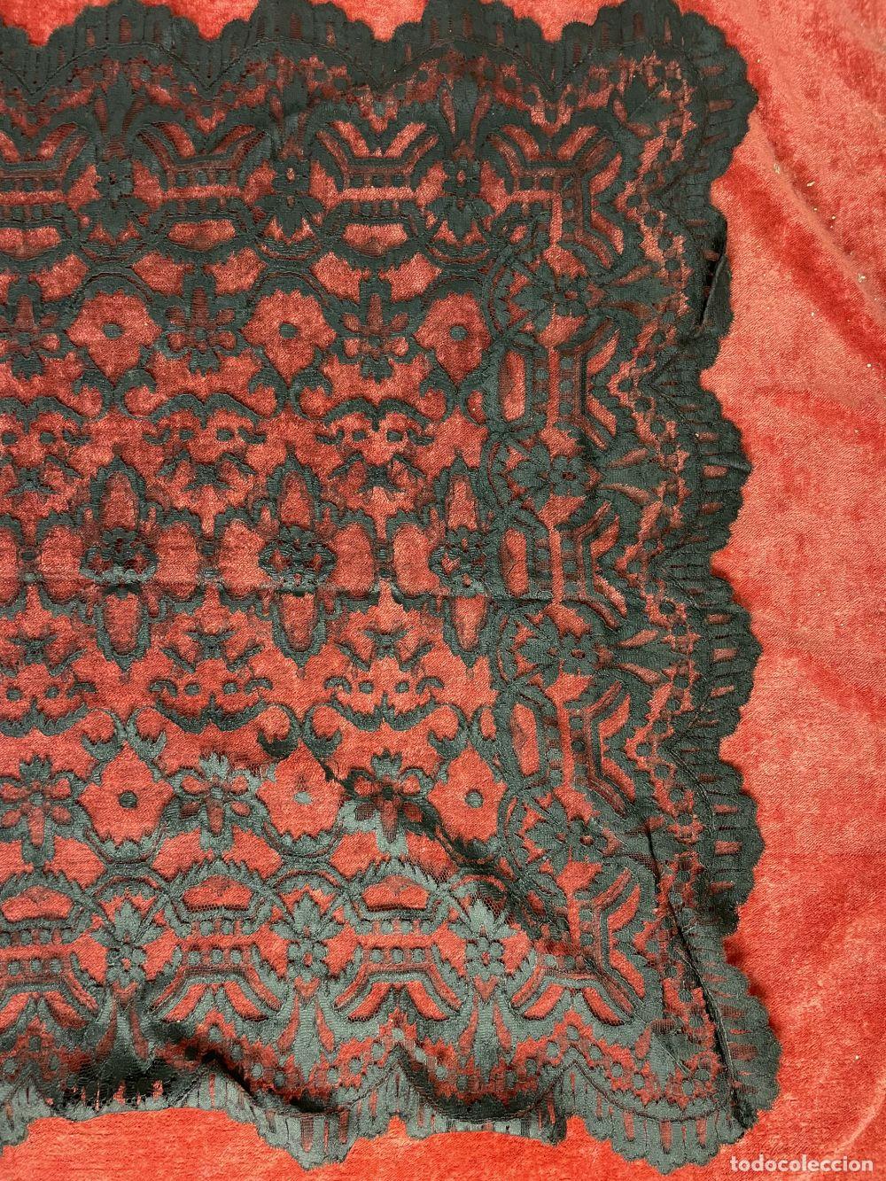 Antig&uuml;edades: MANTILLA RECTANGULAR. BORDADA A MANO. ESPA&Ntilde;A. SIGLO XIX - Foto 4