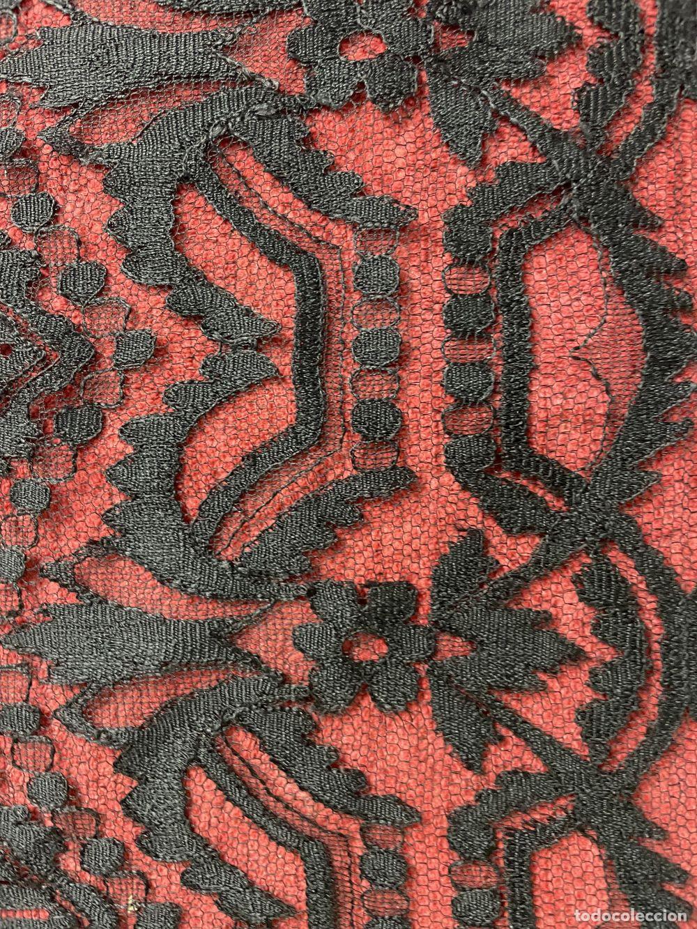 Antig&uuml;edades: MANTILLA RECTANGULAR. BORDADA A MANO. ESPA&Ntilde;A. SIGLO XIX - Foto 8