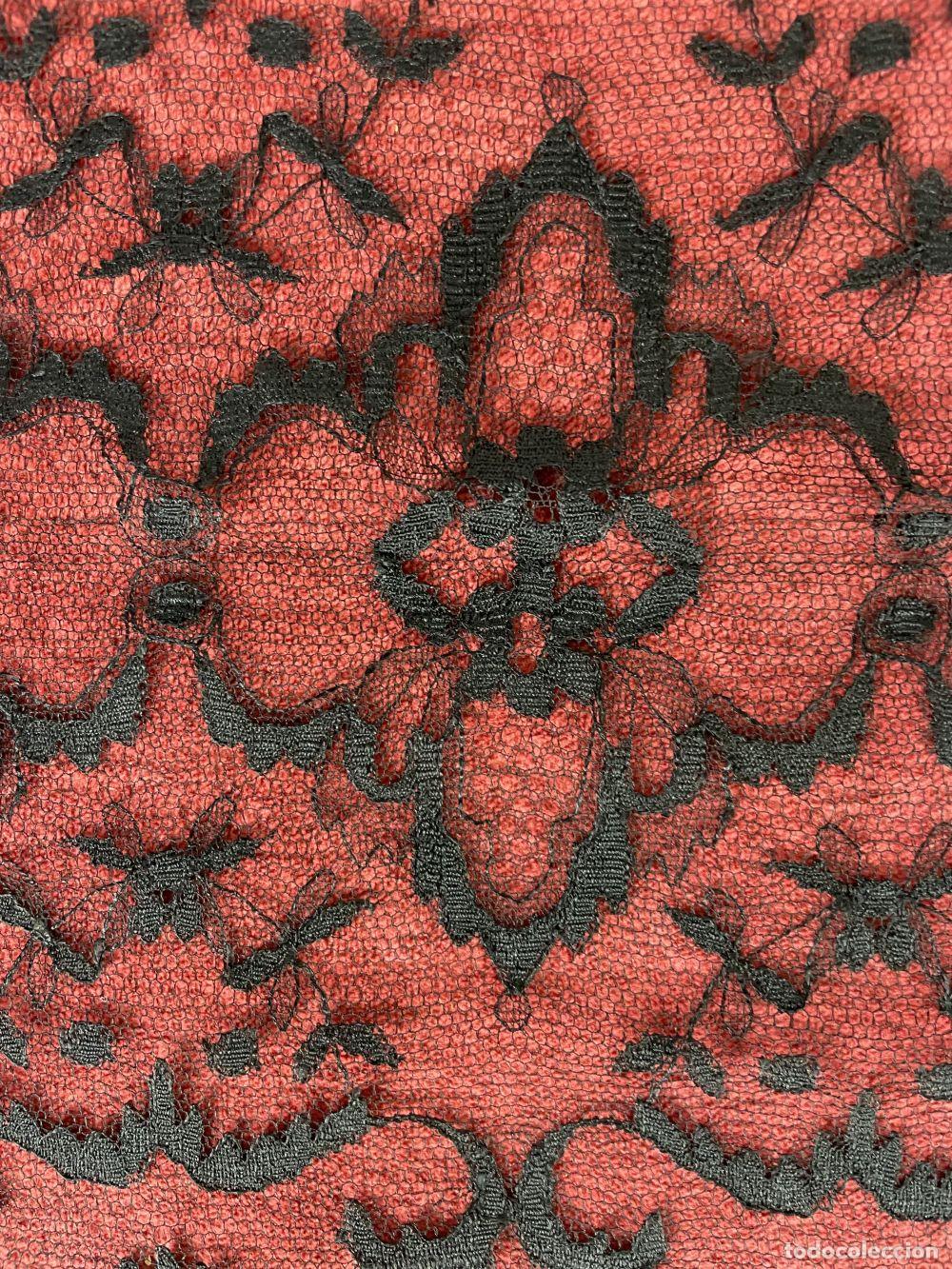 Antig&uuml;edades: MANTILLA RECTANGULAR. BORDADA A MANO. ESPA&Ntilde;A. SIGLO XIX - Foto 11