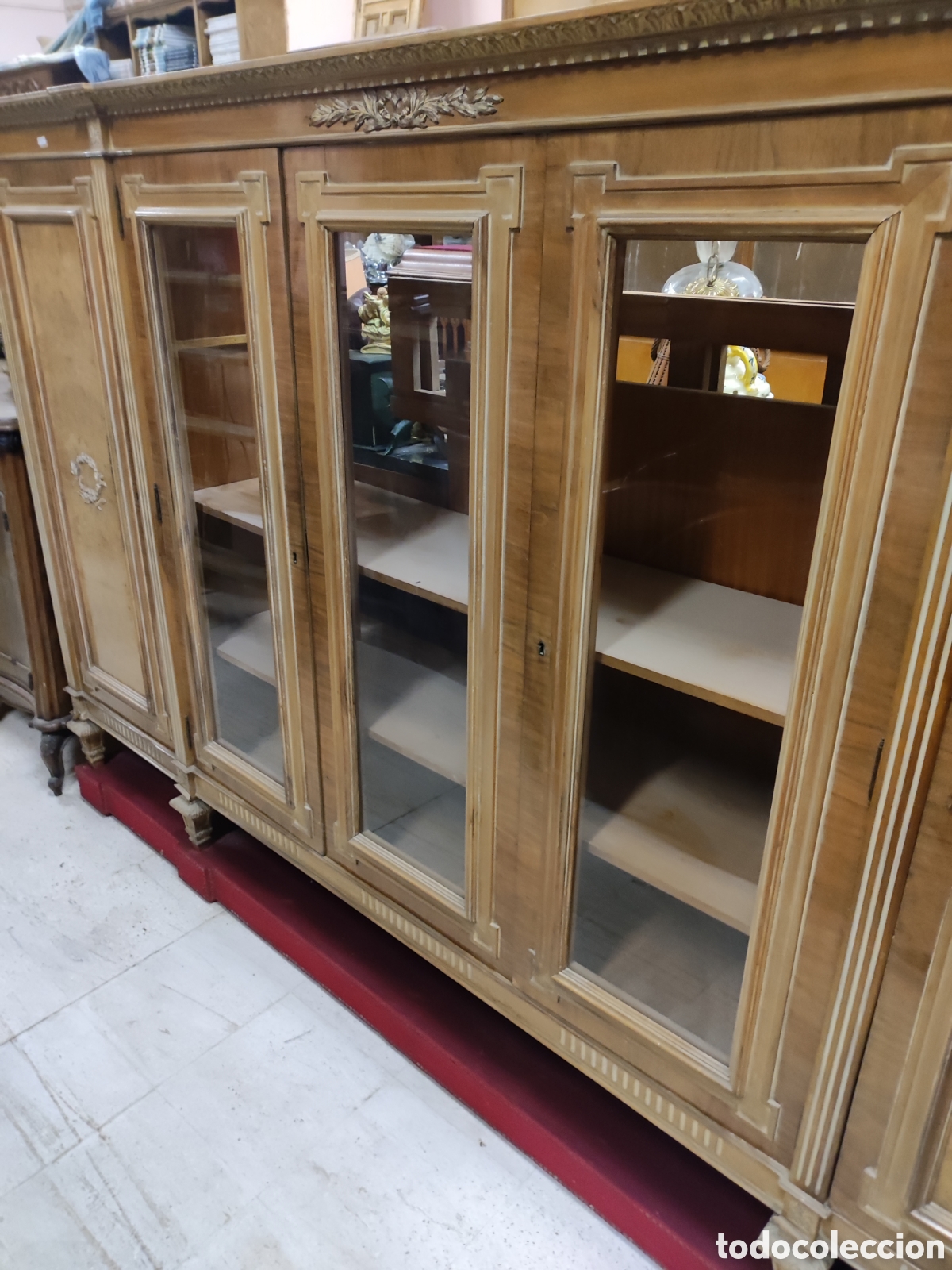 Antig&uuml;edades: Vitrina estilo Luis XVI - Foto 3