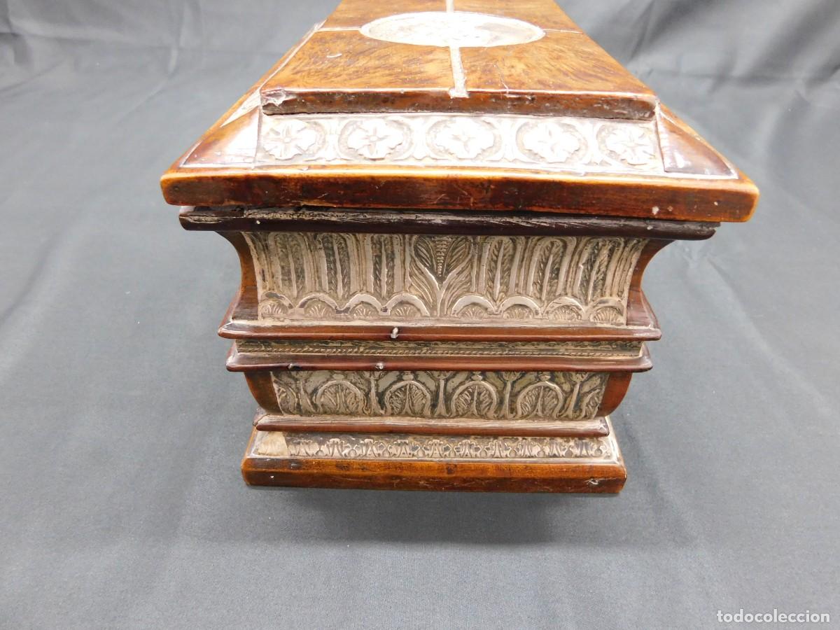 Antig&uuml;edades: Caja Madera y Plata - Foto 4