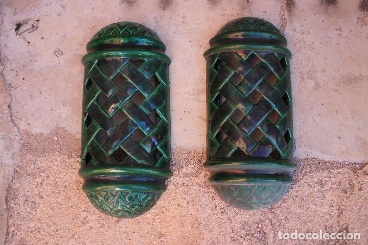 Antig&uuml;edades: 2 apliques de ceramica - Foto 1