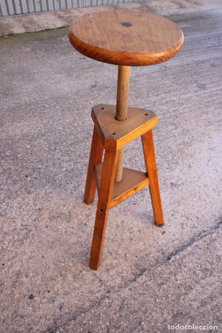 Antig&uuml;edades: taburete de arquitecto - Foto 4